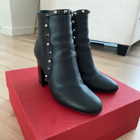 Valentino | Shoes | Valentino Rockstud 